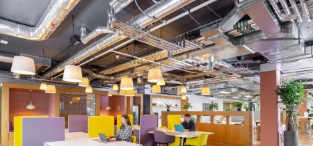 Foto 11 di 2 Lakeside Drive ad Londra