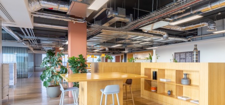 Foto 12 di 2 Lakeside Drive ad Londra