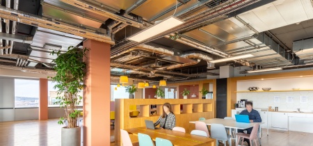 Foto 6 di 2 Lakeside Drive ad Londra