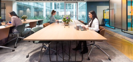 Foto 3 di 2 Portman Street ad Londra