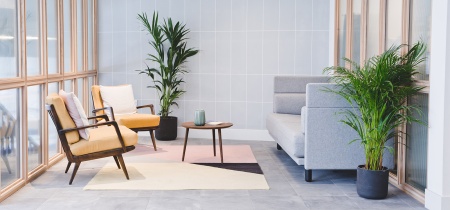 Foto 2 van 3 Lloyds Avenue in Londen