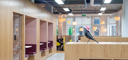 Foto 4 di 4 Winsley Street ad Londra