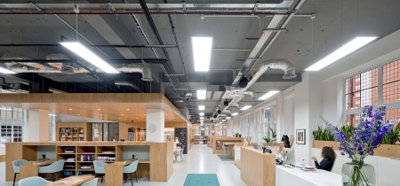 Foto 3 di 4 Winsley Street ad Londra