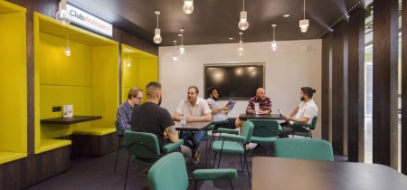 Foto 3 di 50-52 Wharf Road ad Londra