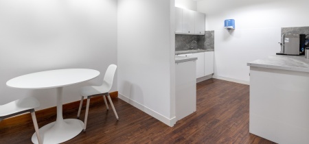 Foto 6 di 5 Kew Road ad Londra