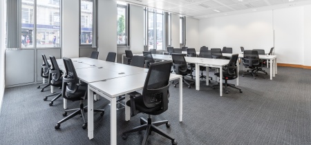 Foto 7 di 5 Kew Road ad Londra