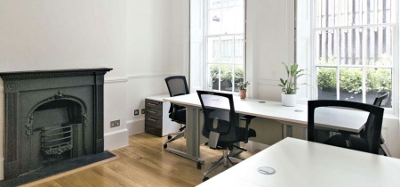 Foto 2 di 6-8 Ganton Street ad Londra