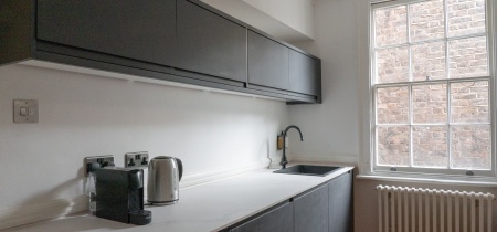 Foto 6 di 6-8 Ganton Street ad Londra