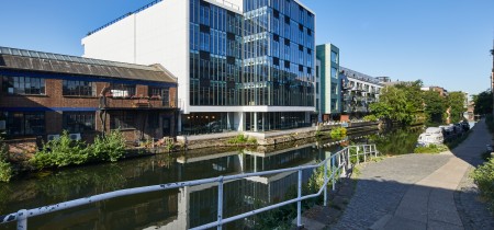 Foto 8 di 6 Orsman Road ad Londra