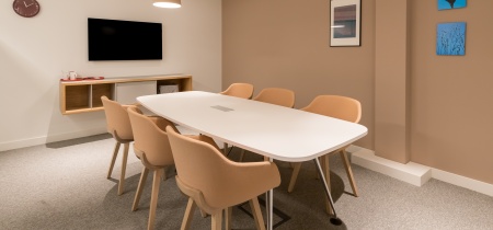 Foto 9 di 77 Fulham Palace Road ad Londra