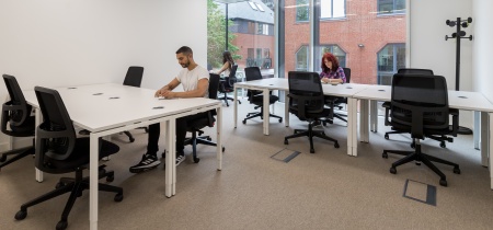 Foto 2 di 77 Fulham Palace Road ad Londra