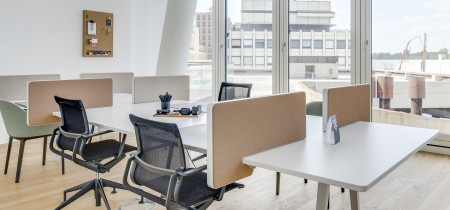 Foto 11 di Thomas-Klestil-Platz 13 ad Vienna