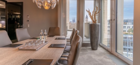 Meeting room with view rudolfplatz