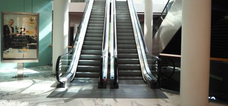 escalators 