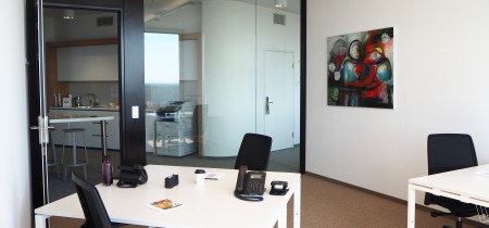 Foto 7 di Thomas-Klestil-Platz 13 ad Vienna