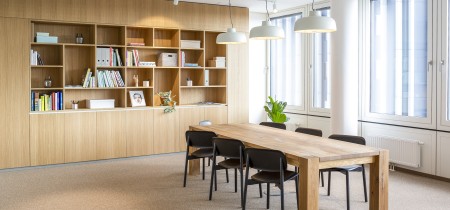 Foto 2 di Thomas-Klestil-Platz 13 ad Vienna