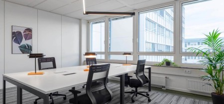 Foto 4 di Robert-Bosch-Straße 5  ad Francoforte sul Meno