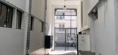 Entryway 15 Rue de Sambre et Meuse