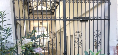Entrance 15 Rue de Sambre et Meuse