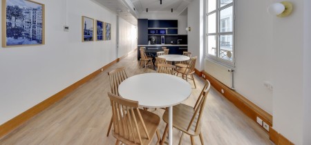 Kitchen area 277 Rue Saint Honoré