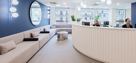 Reception 42 Avenue Montaigne