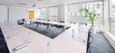 Large meeting room 42 Avenue Montaigne