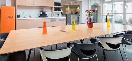 Meeting area 60 Avenue Charles de Gaulle