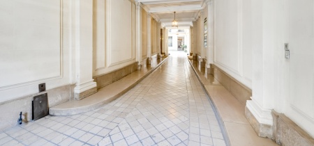 Entrance 8 Rue Auber