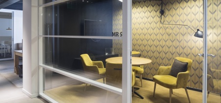Meeting room in glass Avenue Louise 523