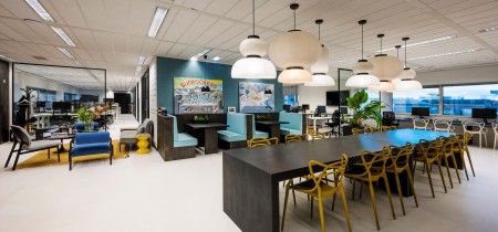 large common area Anthony Fokkerweg