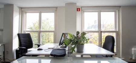 two workstations Nieuwe Herengracht