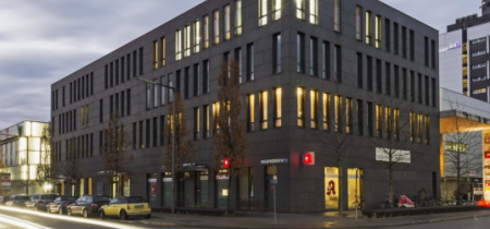 Foto 1 der Wilhelm-Wagenfeld-Straße 4 in München