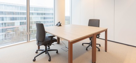 smaller office space da vincilaan