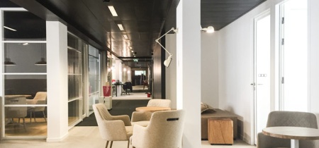 Entrance area Avenue Louise 523