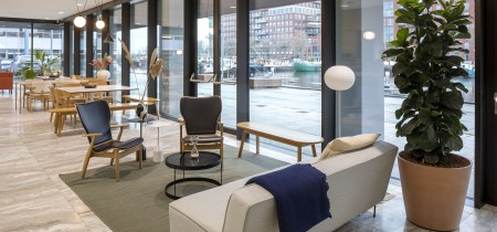 Seating Grote Bickersstraat