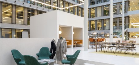 Seating area  Mr Treublaan