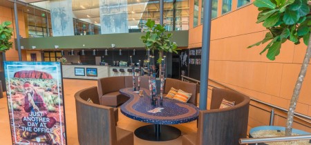 Jachthavenweg 109-111