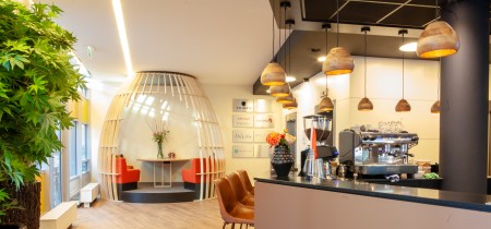 bar