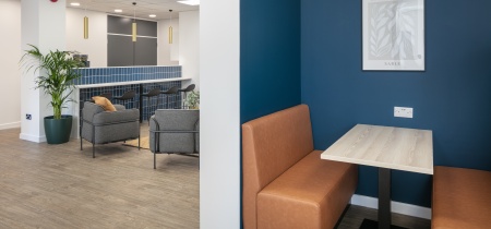 Foto 6 van 55A High Street in Londen