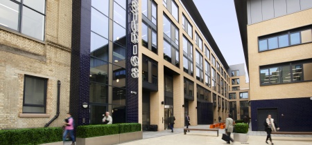 Foto 1 van 1-45 Durham Street in Londen