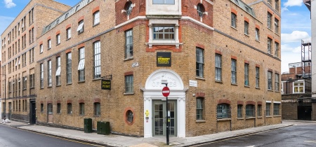 Foto 1 der 15 27 Britannia Street in London