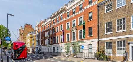 Foto 1 der 24-28 Bloomsbury Way in London