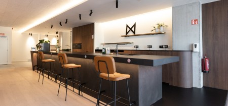 Bar Communal area Bld Bischoffsheim 15