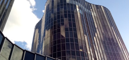 Foto 1 de la Gran Vía Carlos III 98 en Barcelona