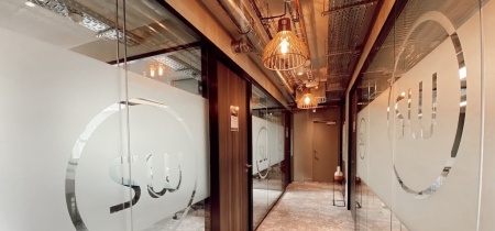 Hallway 14 rue Delambre