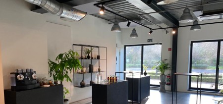 mini bar at Fabrieksstraat 55