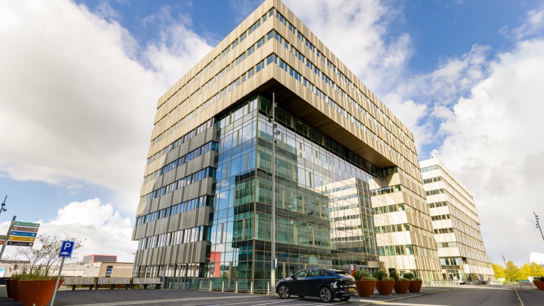 Exterior Office