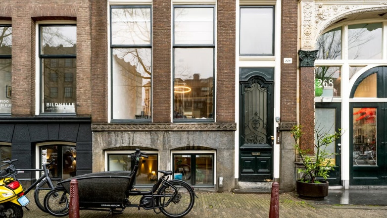 Exterior office