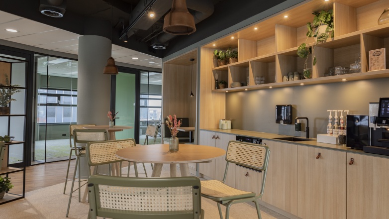 Foto 7 de la Wilhelminaplein 1-40 en Róterdam