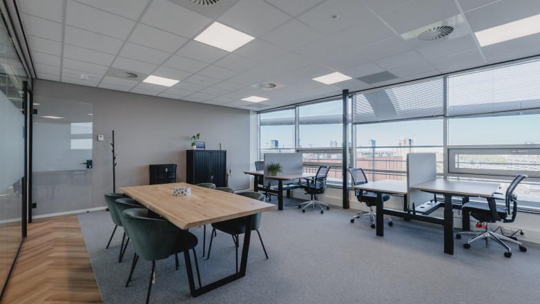 Bos en Lommerplein 270 Office Space 